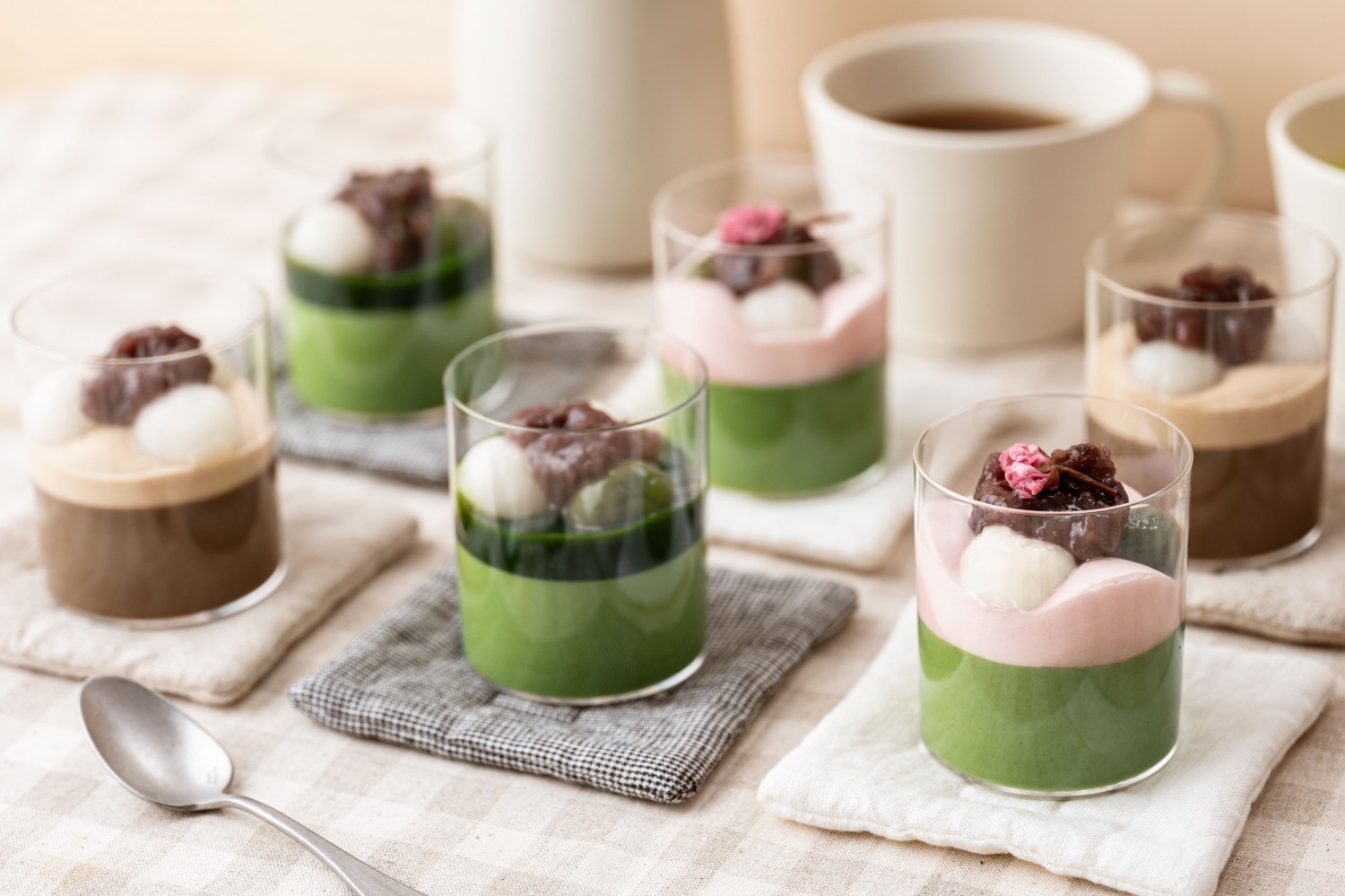 茶寮都路里の和スイーツ「白玉むうす」なめらか口どけの濃厚抹茶＆ほうじ茶ムースなど、京都伊勢丹店で