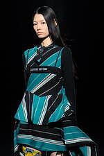 ミスターイット 2024-25年秋冬コレクション、日常の中で装うオートクチュール｜写真33