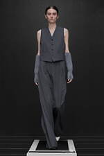 ハイク 2024-25年秋冬コレクション - ミリタリーをエレガントに｜写真5