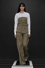 ハイク 2024-25年秋冬コレクション - ミリタリーをエレガントに｜写真12