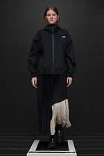 ハイク 2024-25年秋冬コレクション - ミリタリーをエレガントに｜写真30