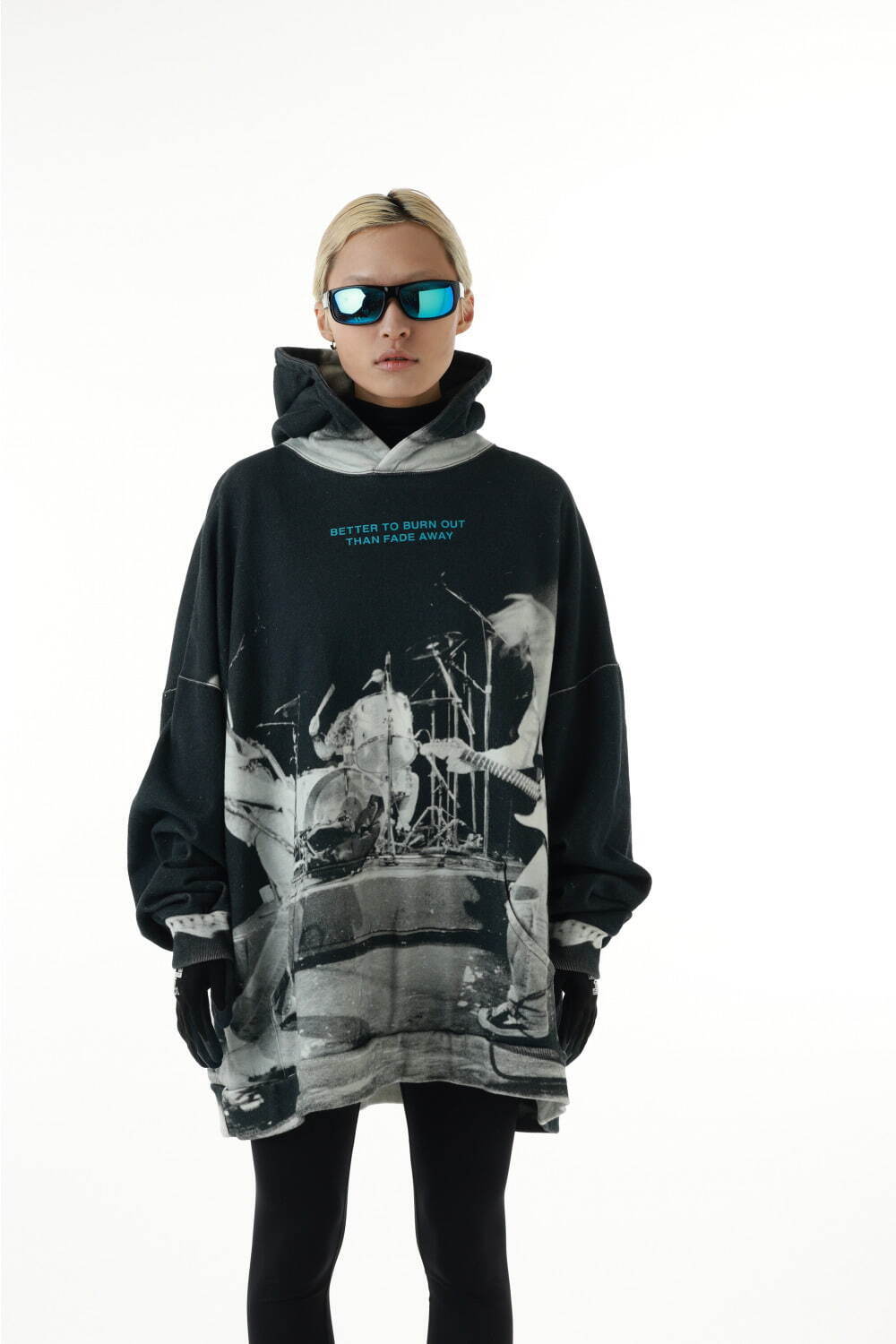 トーキングアバウト ジ アブストラクション(TALKING ABOUT THE ABSTRACTION) 2024-25年秋冬ウィメンズ&メンズコレクション  - 写真28