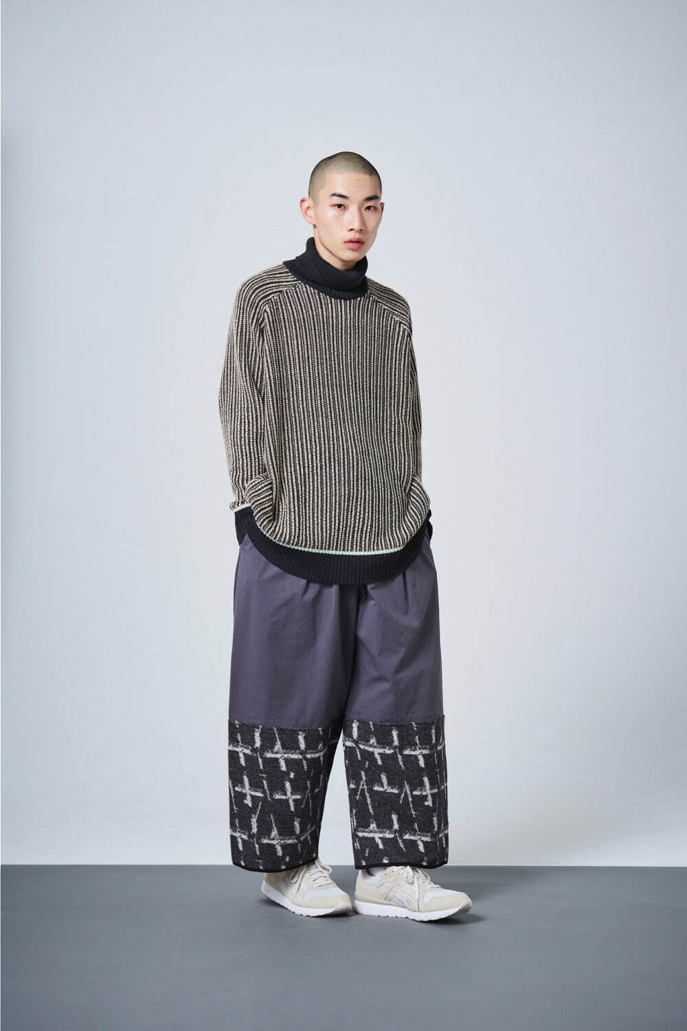 スニュウ(sneeuw) 2024-25年秋冬ウィメンズ&メンズコレクション  - 写真32