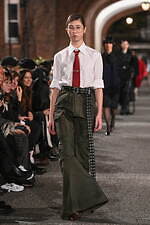 ケイスケヨシダ 2024-25年秋冬コレクション - 学生時代を回顧｜写真22