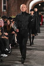 ケイスケヨシダ 2024-25年秋冬コレクション - 学生時代を回顧｜写真34