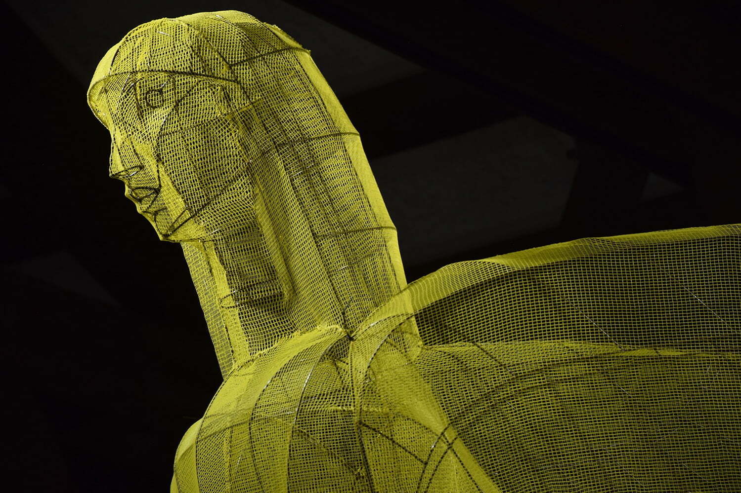 久保寛子の個展がポーラ ミュージアム アネックスで - 身近な素材で表現する“祈りの造形”