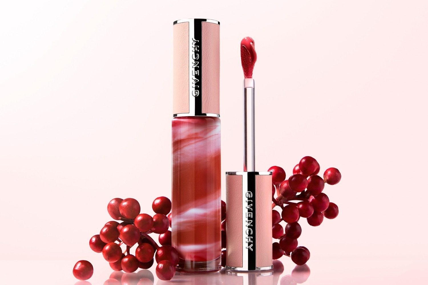 ジバンシイ24年夏コスメ、マーブル状リップ「ローズ・パーフェクト」に“庭園の花々”着想の新色