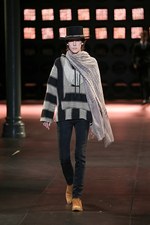 サンローラン 2015年春夏メンズコレクション ‐ エディのロック魂が炸裂｜写真19