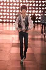 サンローラン 2015年春夏メンズコレクション ‐ エディのロック魂が炸裂｜写真28