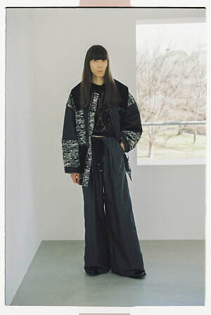 メグミウラ ワードローブ(MEGMIURA WARDROBE) 2024-25年秋冬ウィメンズコレクション  - 写真16