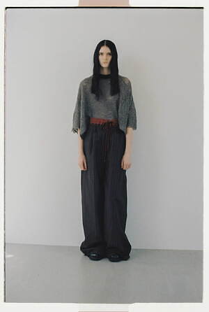 メグミウラ ワードローブ(MEGMIURA WARDROBE) 2024-25年秋冬ウィメンズコレクション  - 写真23