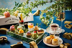 ザ・リッツ・カールトン大阪「フランク ミュラーのアフタヌーンティー」“ビザン数字”のマカロンなど｜写真1