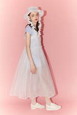 キャンディ ストリッパー24年夏、ふんわりチュールのシャーリングドレス＆花柄刺繍のミニワンピース｜写真26