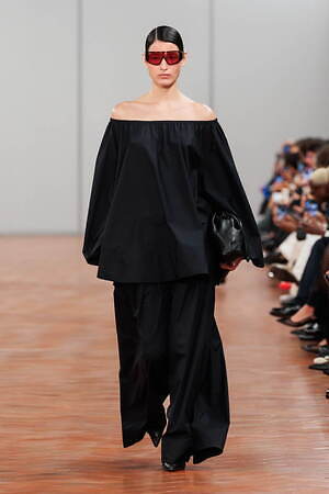 コス(COS) 2024年春夏ウィメンズ&メンズコレクション  - 写真4