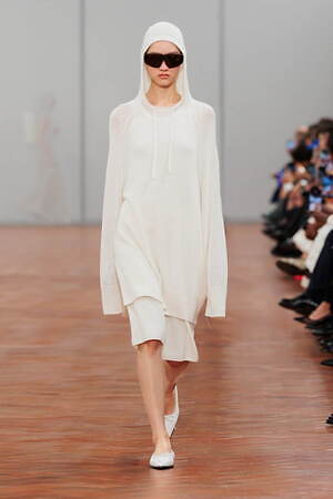 コス(COS) 2024年春夏ウィメンズ&メンズコレクション  - 写真13