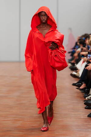 コス(COS) 2024年春夏ウィメンズ&メンズコレクション  - 写真25