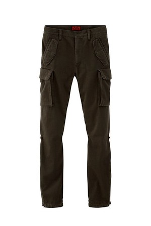 A.P.C.×カニエ・ウェスト、カプセルコレクション第2弾が発売 A.P.C.×カニエ・ウェスト、カプセルコレクション第2弾が発売