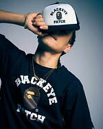 ア ベイシング エイプ×ブラック アイ パッチ、“取扱注意”ロゴ入りフーディーやチビT｜写真12