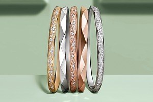 グラフ24年新作ゴールドバングル、パヴェダイヤモンドを敷き詰めた輝き