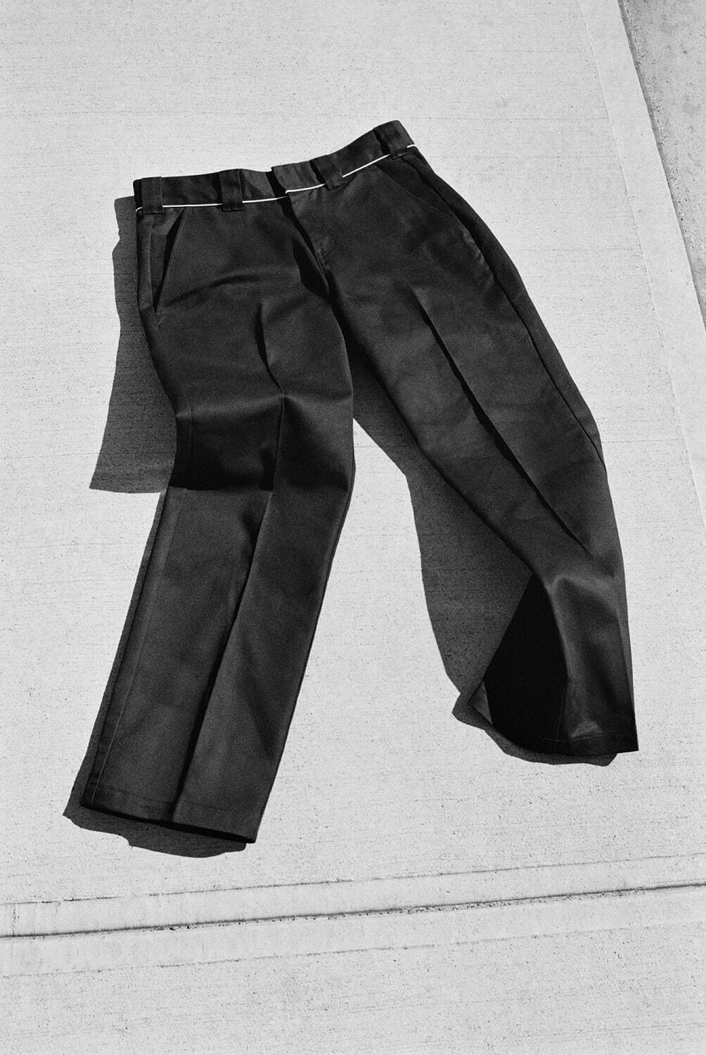 サタデーズ ニューヨークシティ×ディッキーズ、ドレッシーに昇華した新作パンツ2型｜写真11