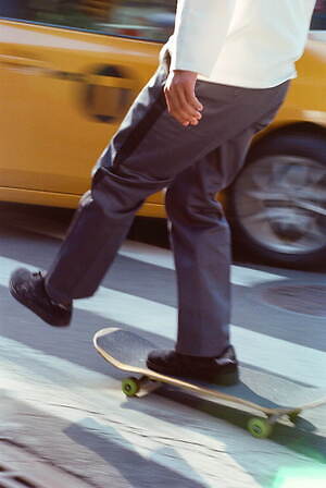 サタデーズ ニューヨークシティ×ディッキーズ、ドレッシーに昇華した新作パンツ2型｜写真24