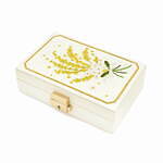 4℃の春ジュエリー、ミモザを表現したレモンクォーツのネックレス＆ライラックの花びら着想ピアスなど｜写真3