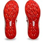 アシックス×建築家・隈研吾の新作シューズ、ゴムひも＆2重構造アッパーの変形するスニーカー｜写真4