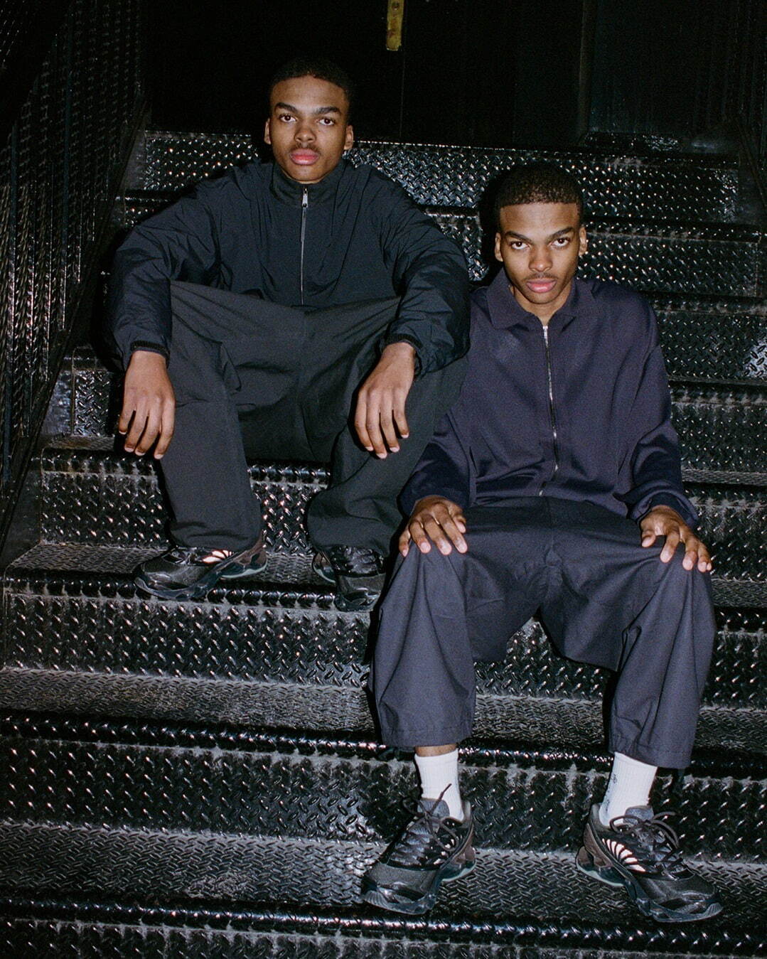 ミズノ×ヴァイナルアーカイブのコラボスニーカー、多彩な素材を用いた異素材MIXアッパー｜写真8