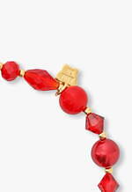 アナ スイ“ぷっくりチェリー”のアクセサリー、茎に蝶と蛇が絡みつくピアス＆ビーズのブレスレット｜写真45