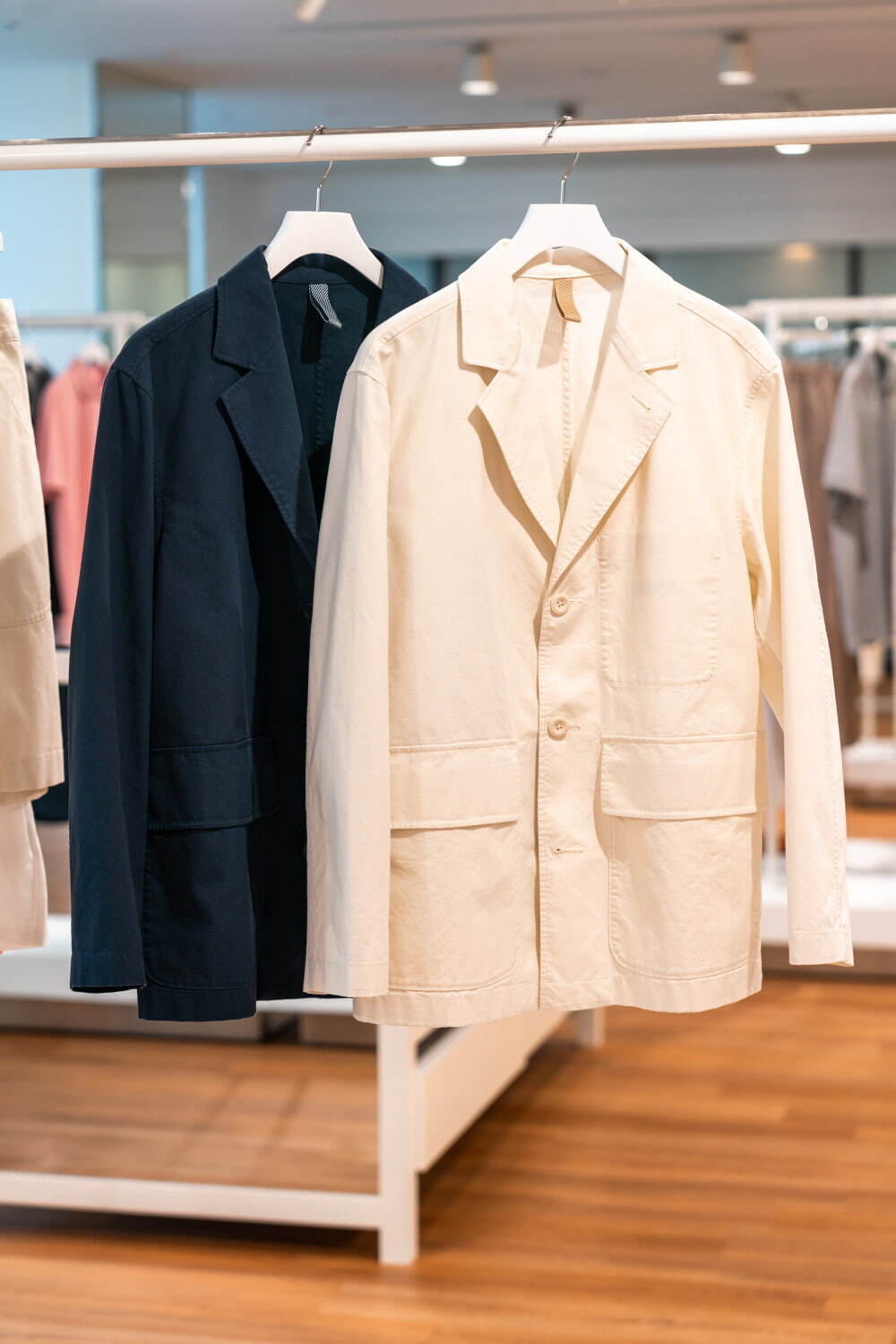 ユニクロ×JW アンダーソン メンズ、英国工芸品着想ニットポロシャツやチェック柄シャツ｜写真11