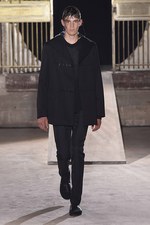 ラフ シモンズ 2015年春夏コレクション - デザイナーの記憶とリンクするクリエイティビティ｜写真30