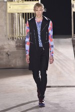 ラフ シモンズ 2015年春夏コレクション - デザイナーの記憶とリンクするクリエイティビティ｜写真42