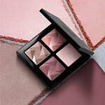 シュウ ウエムラ24年夏コスメ、“シックなミュートカラー”の新色アイパレット＆新色なぎなたアイブロー｜写真2