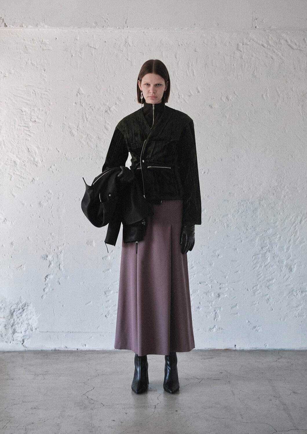 ヒビキ ナカミナミ(Hibiki Nakaminami) 2024-25年秋冬ウィメンズ&メンズコレクション  - 写真6