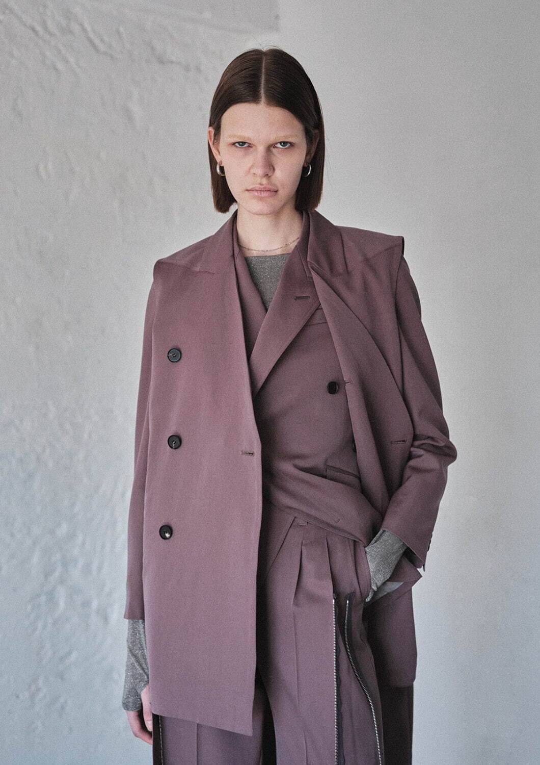 ヒビキ ナカミナミ(Hibiki Nakaminami) 2024-25年秋冬ウィメンズ&メンズコレクション  - 写真7