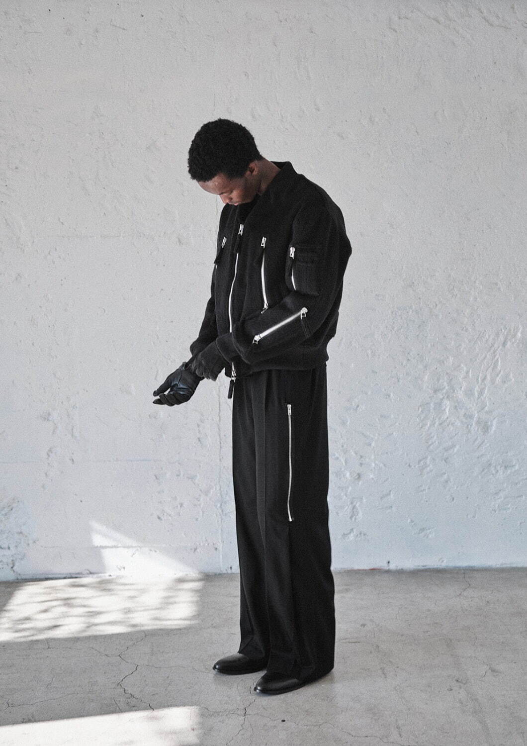 ヒビキ ナカミナミ(Hibiki Nakaminami) 2024-25年秋冬ウィメンズ&メンズコレクション  - 写真25