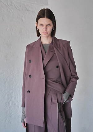 ヒビキ ナカミナミ(Hibiki Nakaminami) 2024-25年秋冬ウィメンズ&メンズコレクション  - 写真7