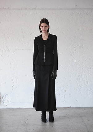 ヒビキ ナカミナミ(Hibiki Nakaminami) 2024-25年秋冬ウィメンズ&メンズコレクション  - 写真8