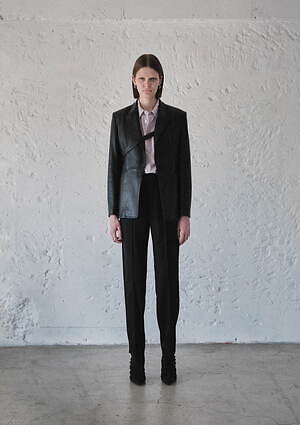 ヒビキ ナカミナミ(Hibiki Nakaminami) 2024-25年秋冬ウィメンズ&メンズコレクション  - 写真10