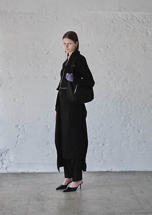 ヒビキ ナカミナミ(Hibiki Nakaminami) 2024-25年秋冬ウィメンズ&メンズコレクション  - 写真11