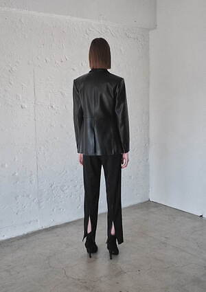 ヒビキ ナカミナミ(Hibiki Nakaminami) 2024-25年秋冬ウィメンズ&メンズコレクション  - 写真14