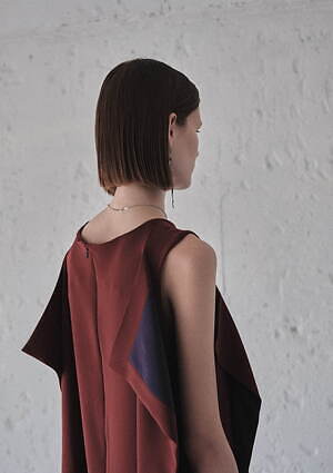 ヒビキ ナカミナミ(Hibiki Nakaminami) 2024-25年秋冬ウィメンズ&メンズコレクション  - 写真19