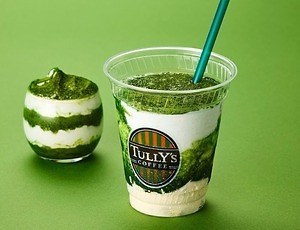 タリーズコーヒー(TULLY'S COFFEE) 甘熟苺ヨーグルトスワークル 抹茶ティラミスシェイク｜写真2