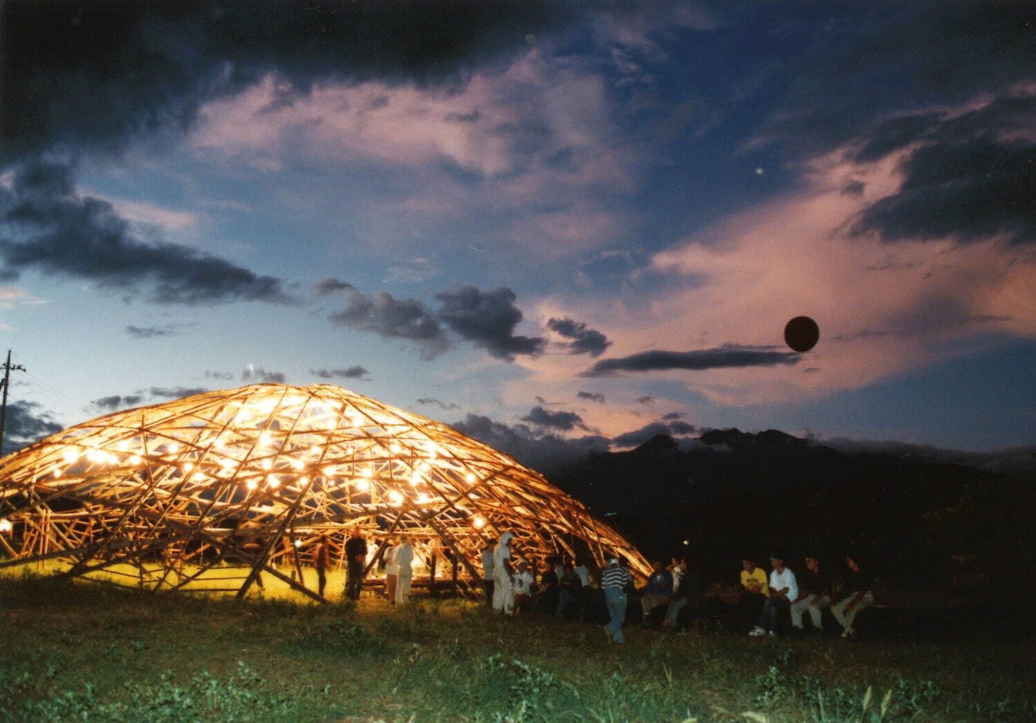 「竹のドーム」(建築ワークショップ「天空の息ー竹の家」より)
画像提供:Madada