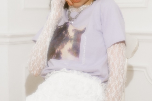 リリー ブラウン×メトロポリタン美術館第4弾、モネの名画ワンピースや「THE MET」ロゴ入りシャツ