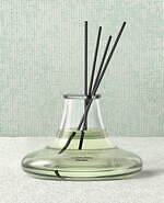 タンバリンズのホームフレグランスライン誕生、雨上がりのしずく着想の香りディフューザーやルームスプレー｜写真3