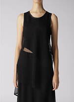 リミ フゥ“花柄レース”のアシンメトリードレス＆安全ピンのチェーン配したドレープジャケット｜写真1