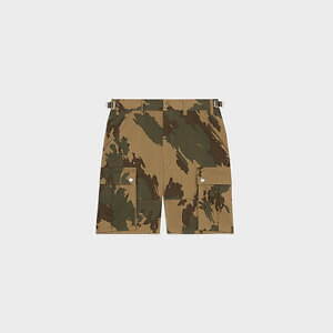 セリーヌ オムの24年夏、“ヤシの木”プリントのメンズハワイアンシャツやスライドサンダル｜写真4