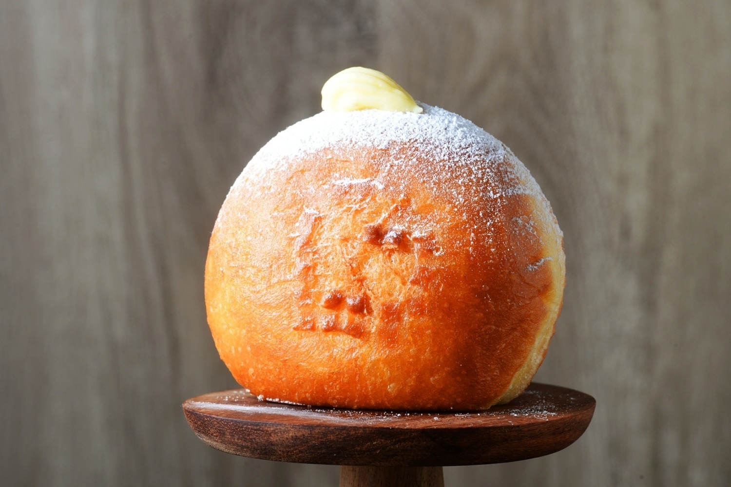 生仕立てドーナッツ専門店「ミルクドドレイク」福岡に初上陸、“シュワっと消える”生地×濃厚クリーム