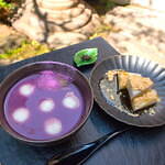 “東京一の藤の名所”亀戸天神「藤まつり」水面に映る50株以上の藤の花、船橋屋では限定くず餅も｜写真6